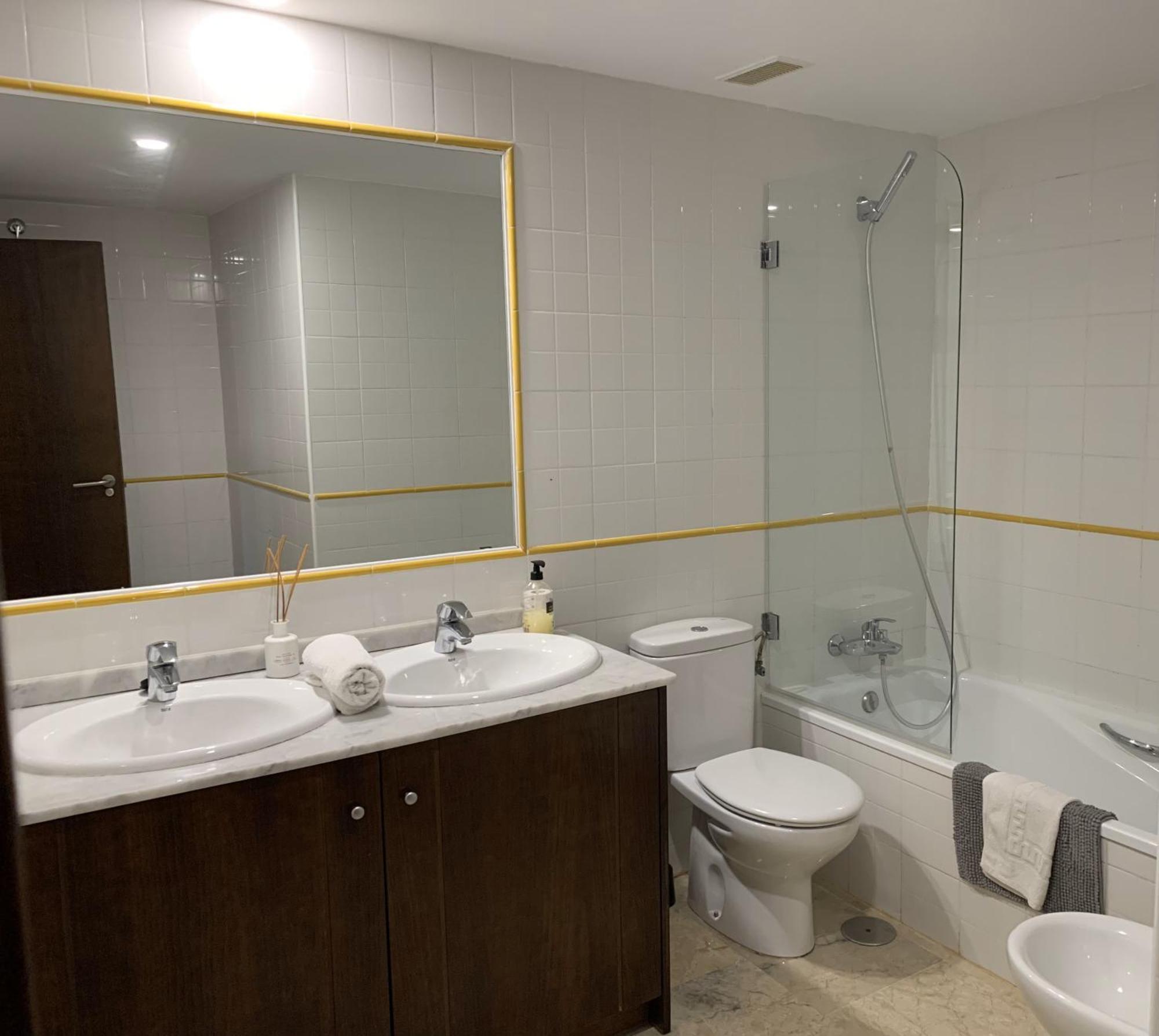 Cc8 By Zanis Apartment Торевиеха Екстериор снимка