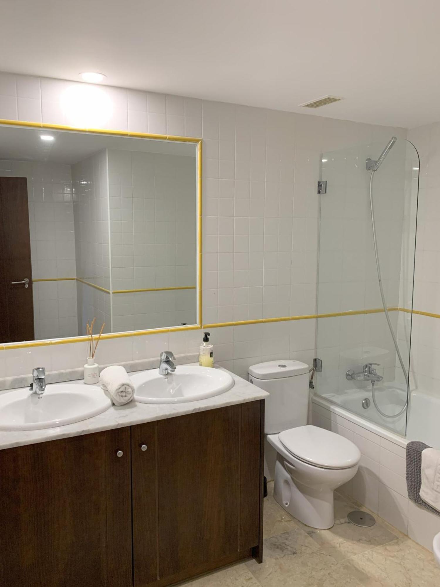 Cc8 By Zanis Apartment Торевиеха Екстериор снимка